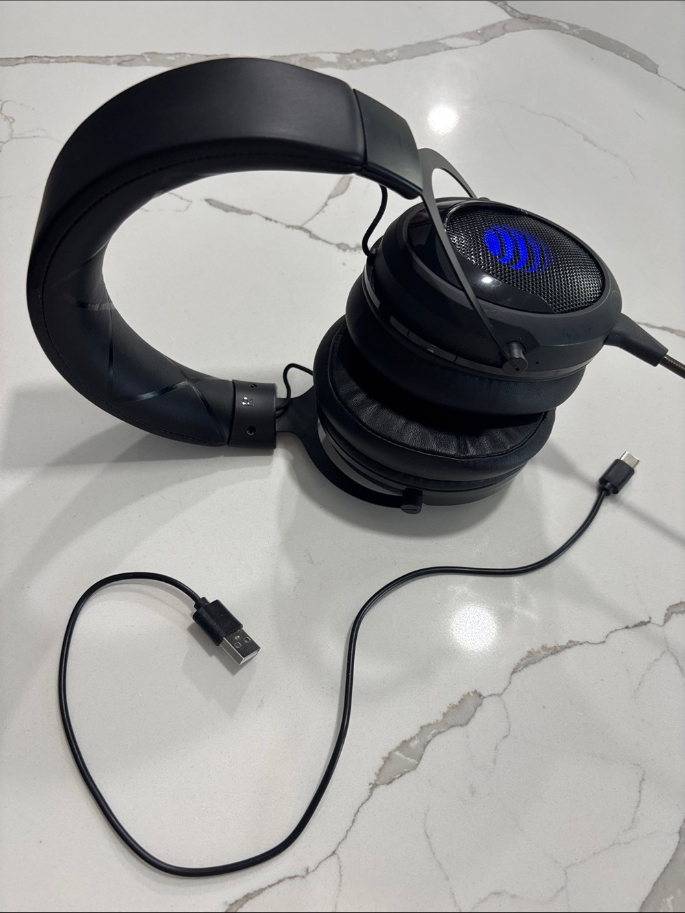 AT&T GH10 Wireless Over-Ear Bluetooth Gaming Headphones Removable Mic Black